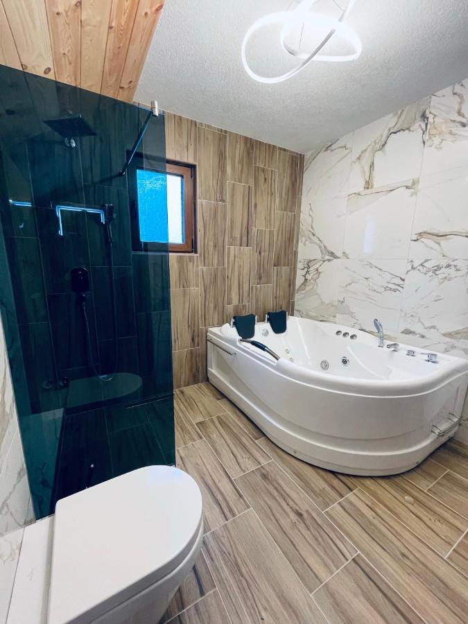 Chalet Montenegrina With Jacuzzi Kolašin Exteriör bild